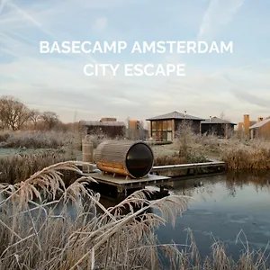 Basecamp 4* Amesterdão